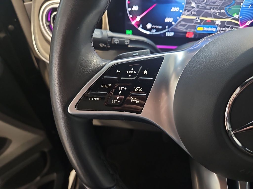 Fahrzeugabbildung Mercedes-Benz V 300 AVG extralang 8 Sitze STHZ AR ele.ST DISTR