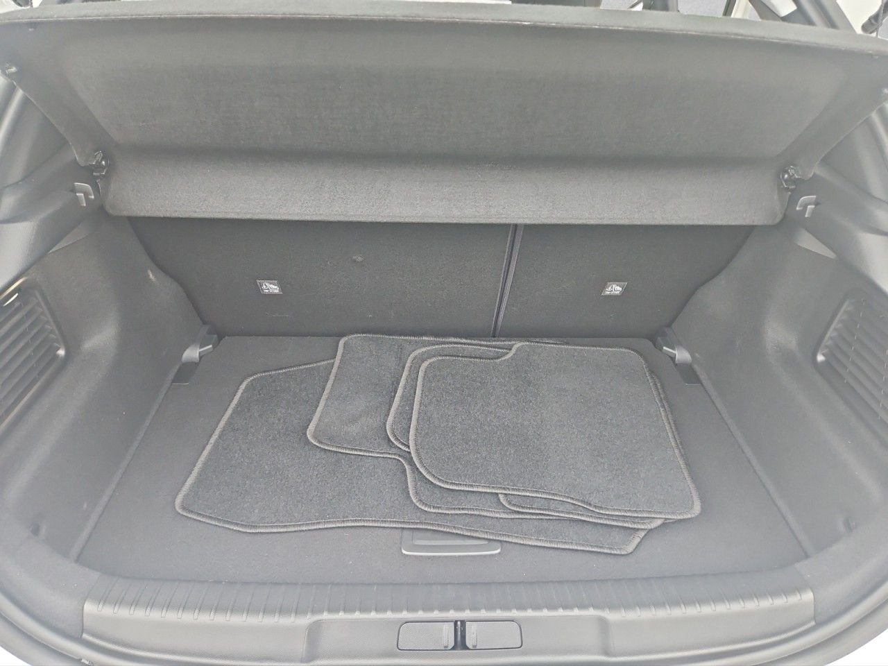 Fahrzeugabbildung Opel Mokka Elegance Winterpaket Klimaautomatik uvm.