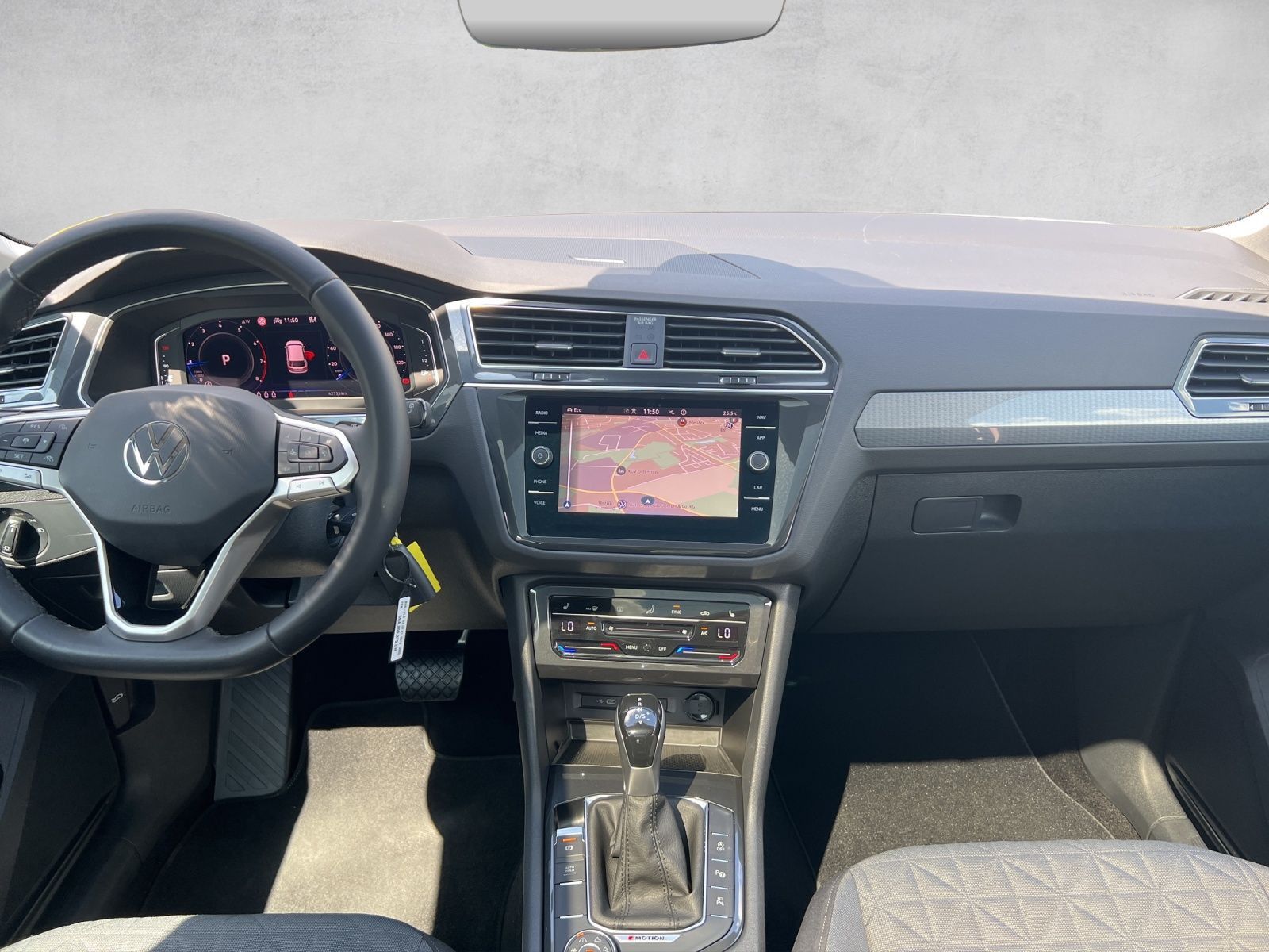 Tiguan Life 2.0 TSI 4M DSG LED*Navi*Pano