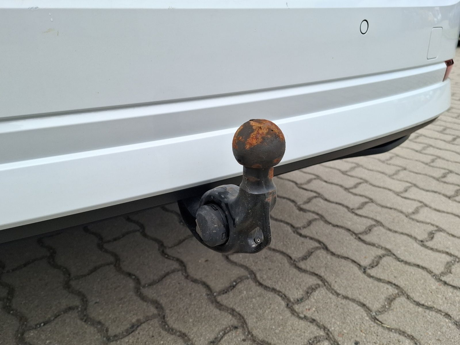 Fahrzeugabbildung SKODA Octavia Combi TDI First-Edition DSG Matrix AHK N