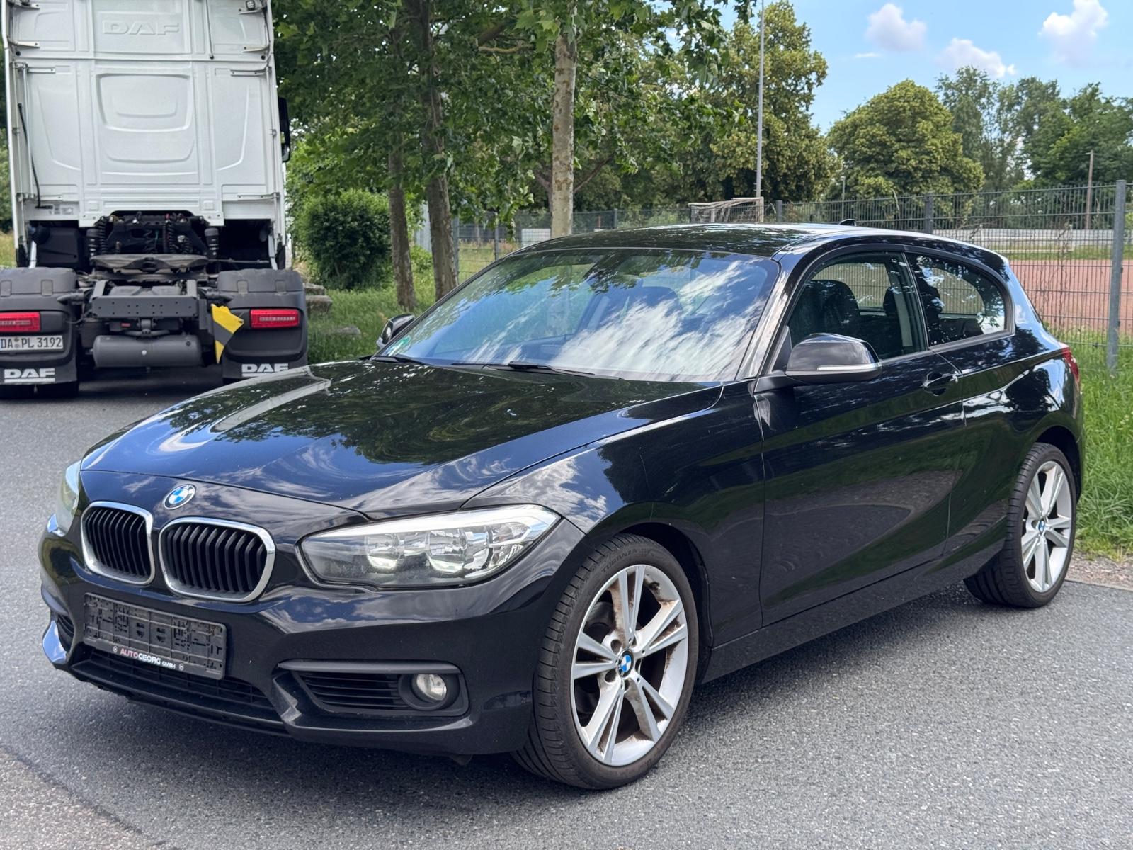 BMW 118 1 Limousine 3-trg. 118 d Advantage