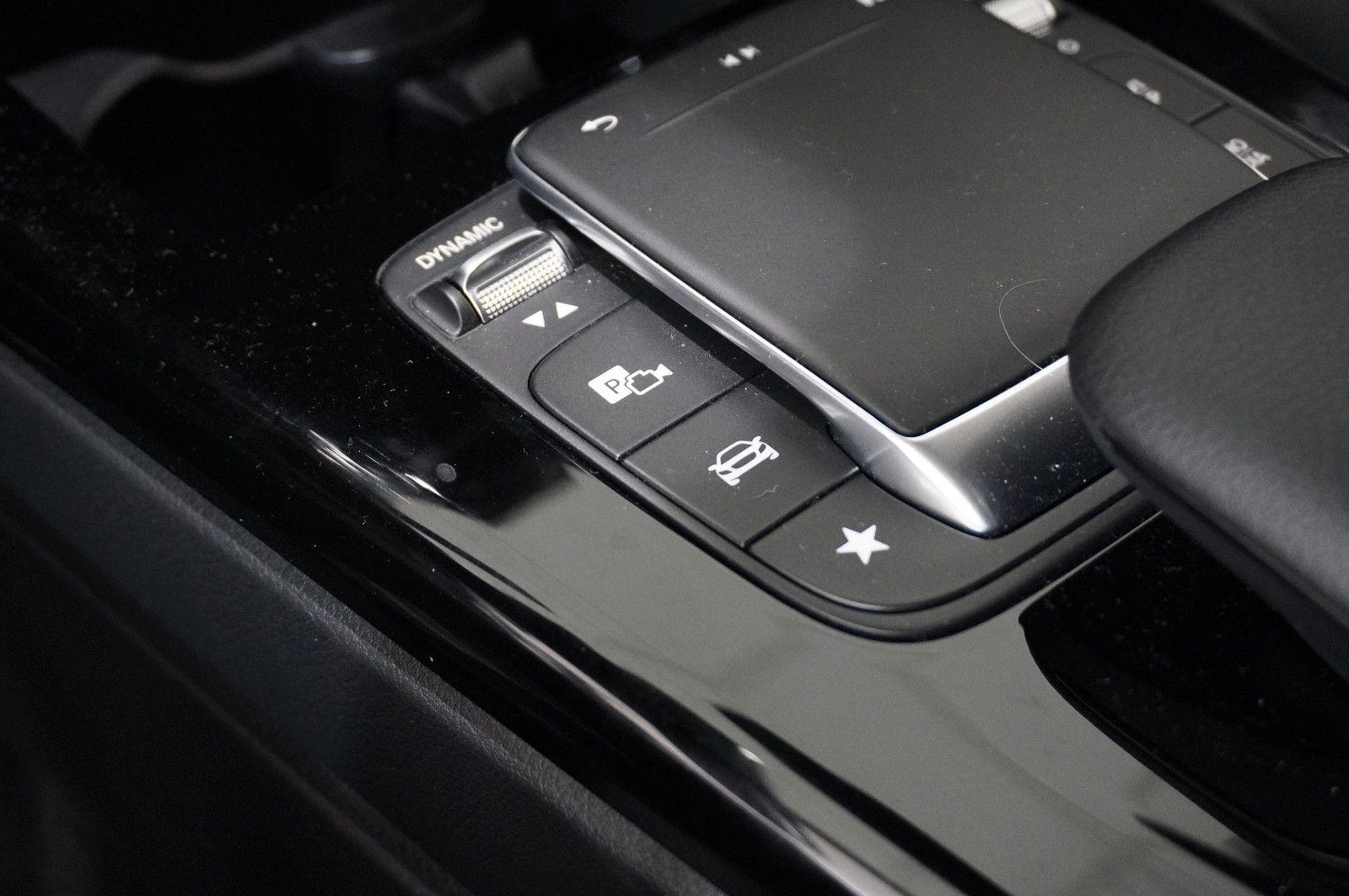 Fahrzeugabbildung Mercedes-Benz CLA SB 250e PHEV PROGESSIVE NAVI/LED/KAMERA/DAB+