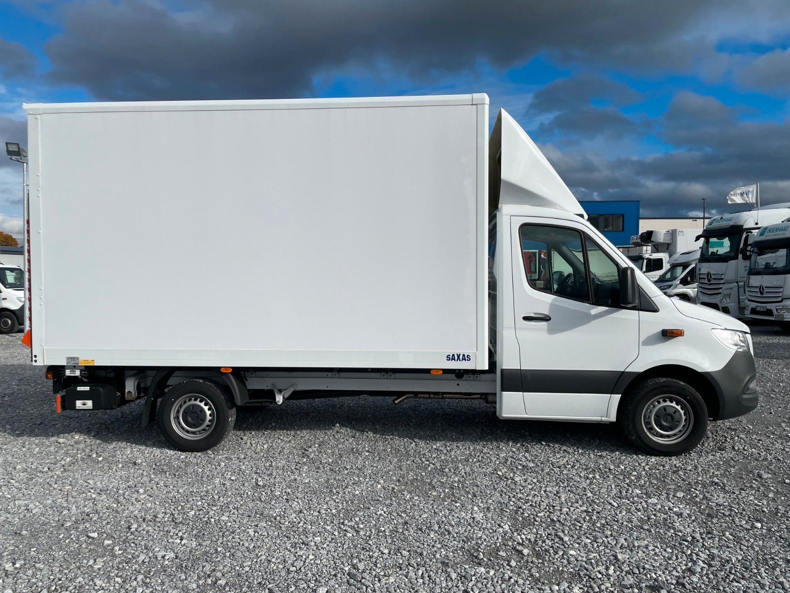 Fahrzeugabbildung Mercedes-Benz Sprinter III 317 CDI  Koffer  LBW Kam Navi