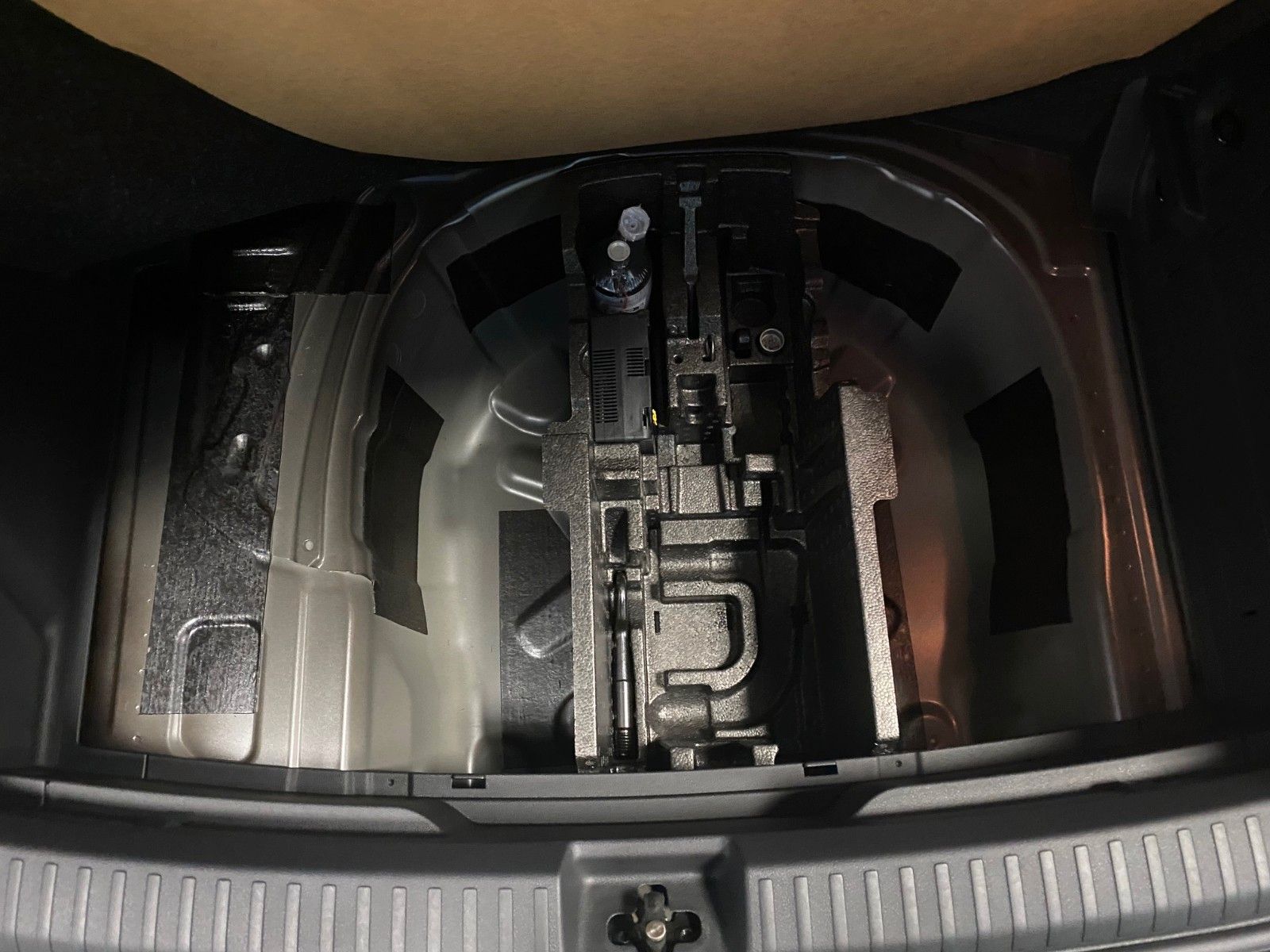 Fahrzeugabbildung SKODA Fabia 1.0l TSI 85kW DSG Drive+ TEMPOMAT+5J.Garan