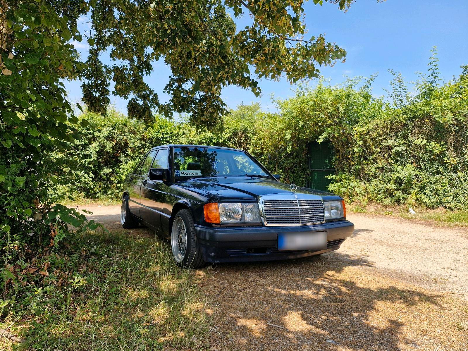 Mercedes-Benz 190