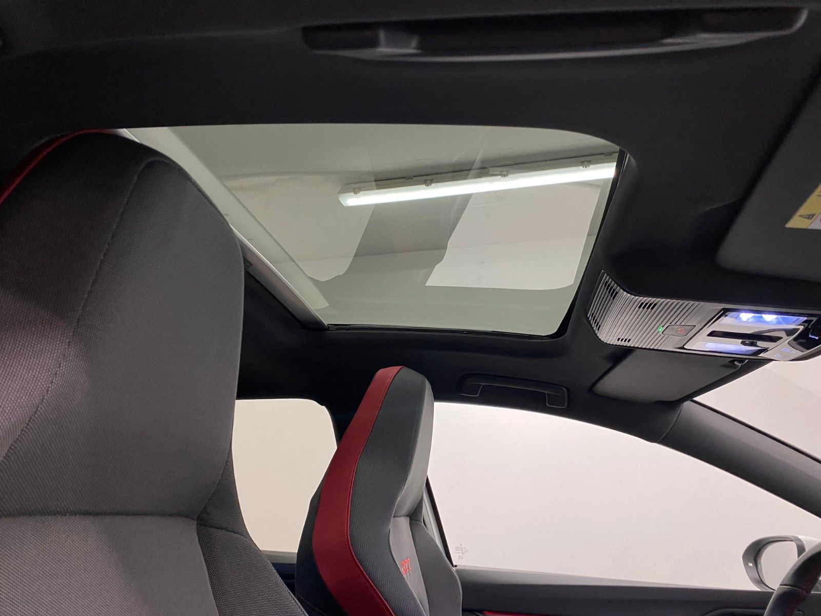 Volkswagen Golf - Bild 17