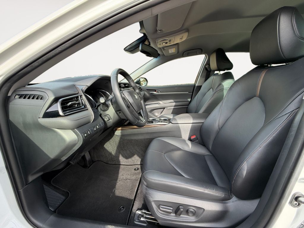 Fahrzeugabbildung Toyota Camry Executive