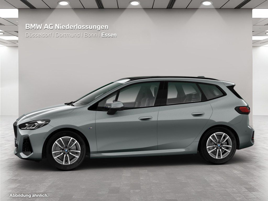 BMW 223 Active Tourer - Bild 8