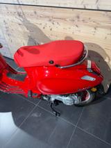 Vespa Primavera 50 RED - VESPA AUTOMATIK 50