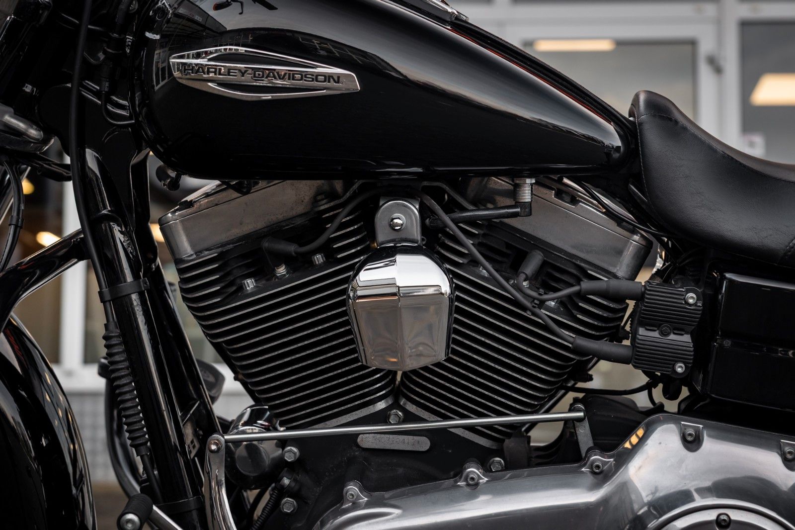 Fahrzeugabbildung Harley-Davidson FLD Dyna Switchback - Kesstech -