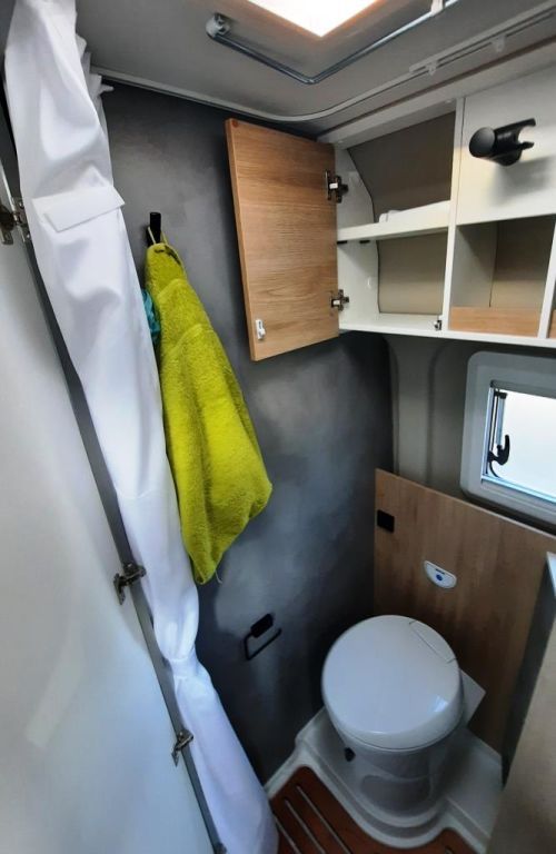 Fahrzeugabbildung Crosscamp ADVTR 6.4 EF Verfüg./Autom./Markise