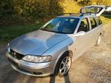 Opel Zuverlässiger Wagen - Opel Vectra aus 2001: Kombi