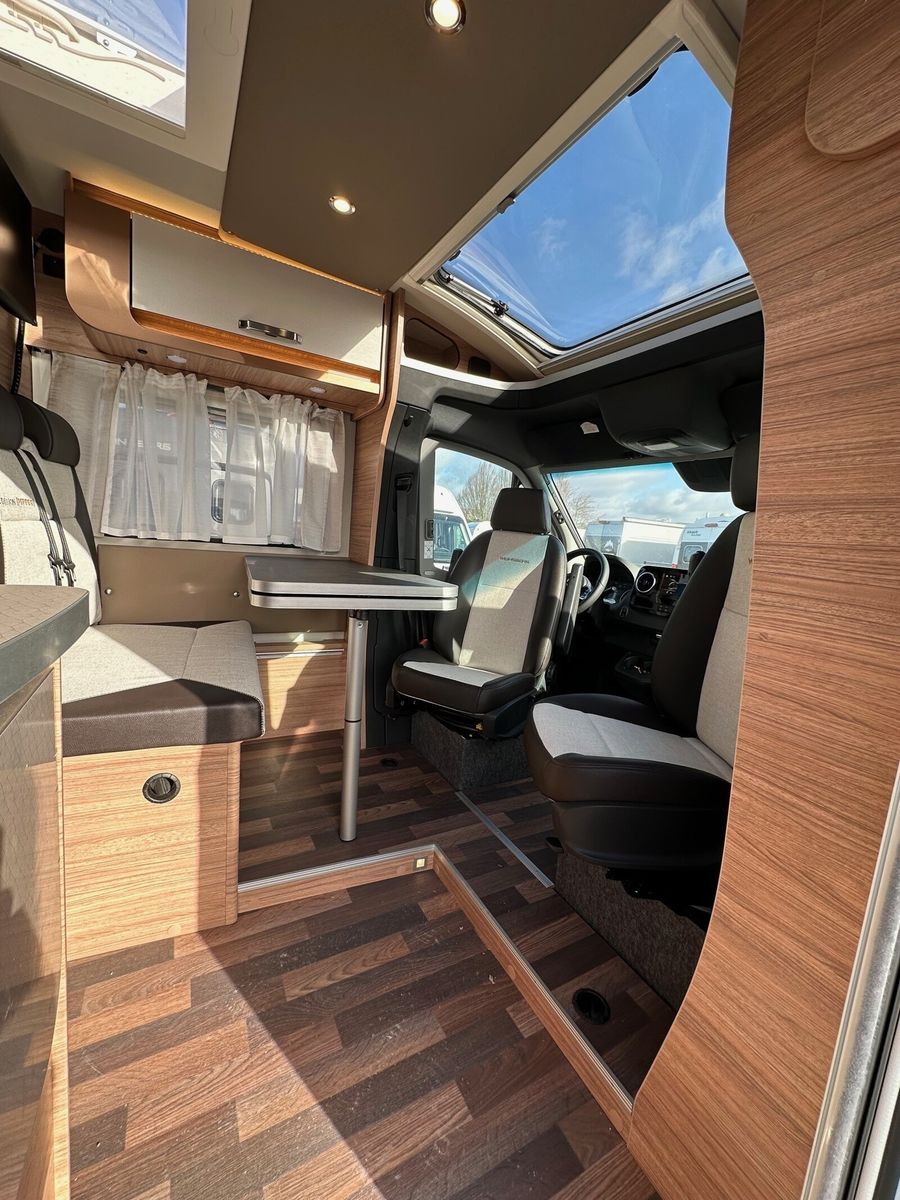 Fahrzeugabbildung Weinsberg CaraCompact MB EDITION PEPPER 640 MEG R2-5