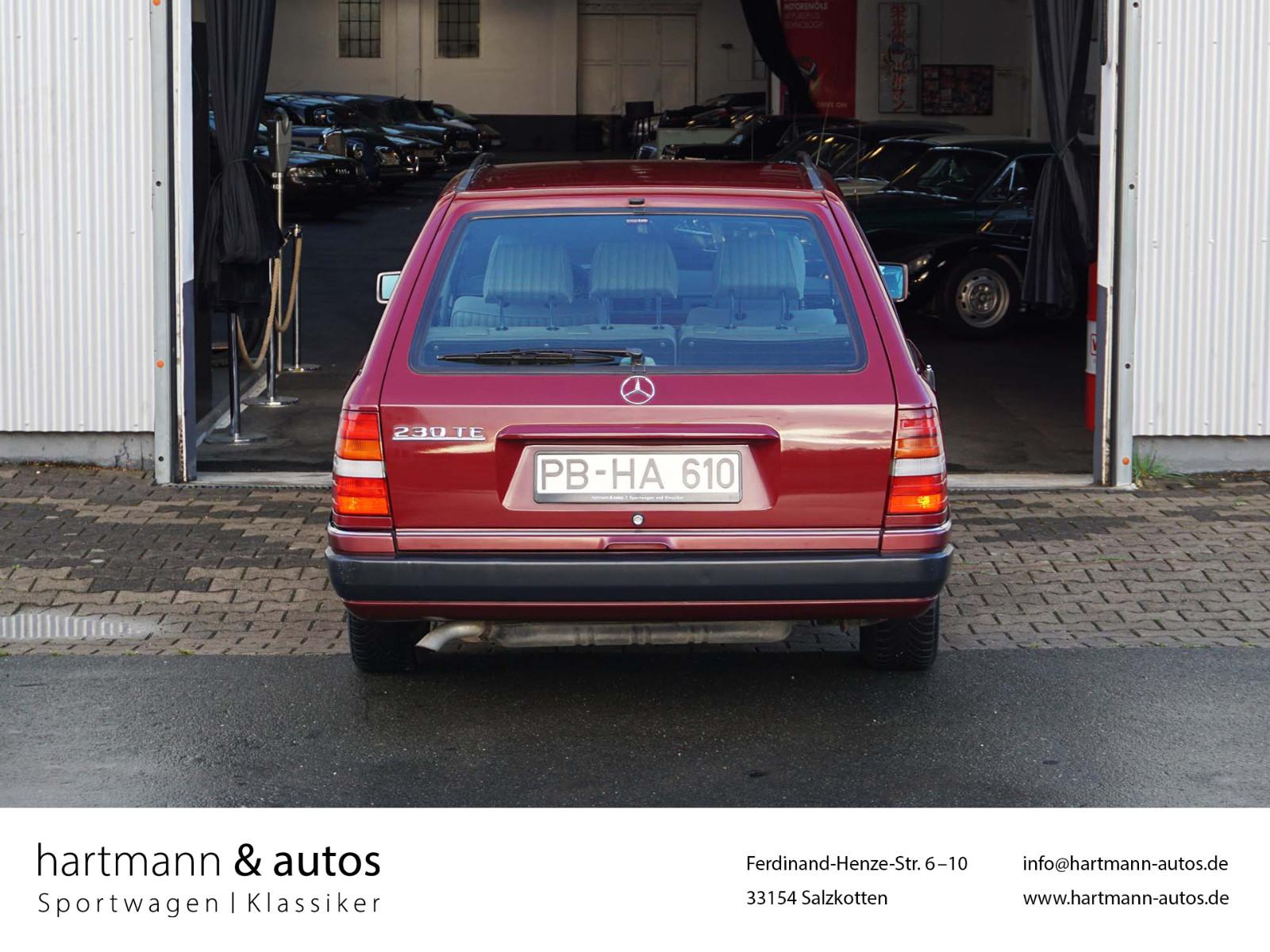MERCEDES-BENZ 230 TE 32 ch BVA - 3ème MAIN - ROUGE BAROLOR - 271600 km