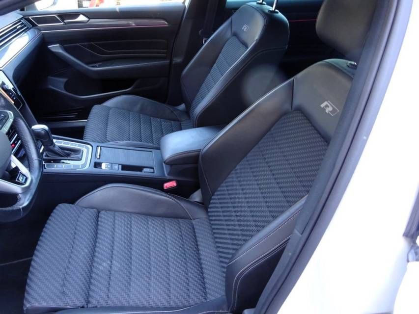Fahrzeugabbildung Volkswagen Passat Variant 2.0 TDI 4Motion R-Line Business A