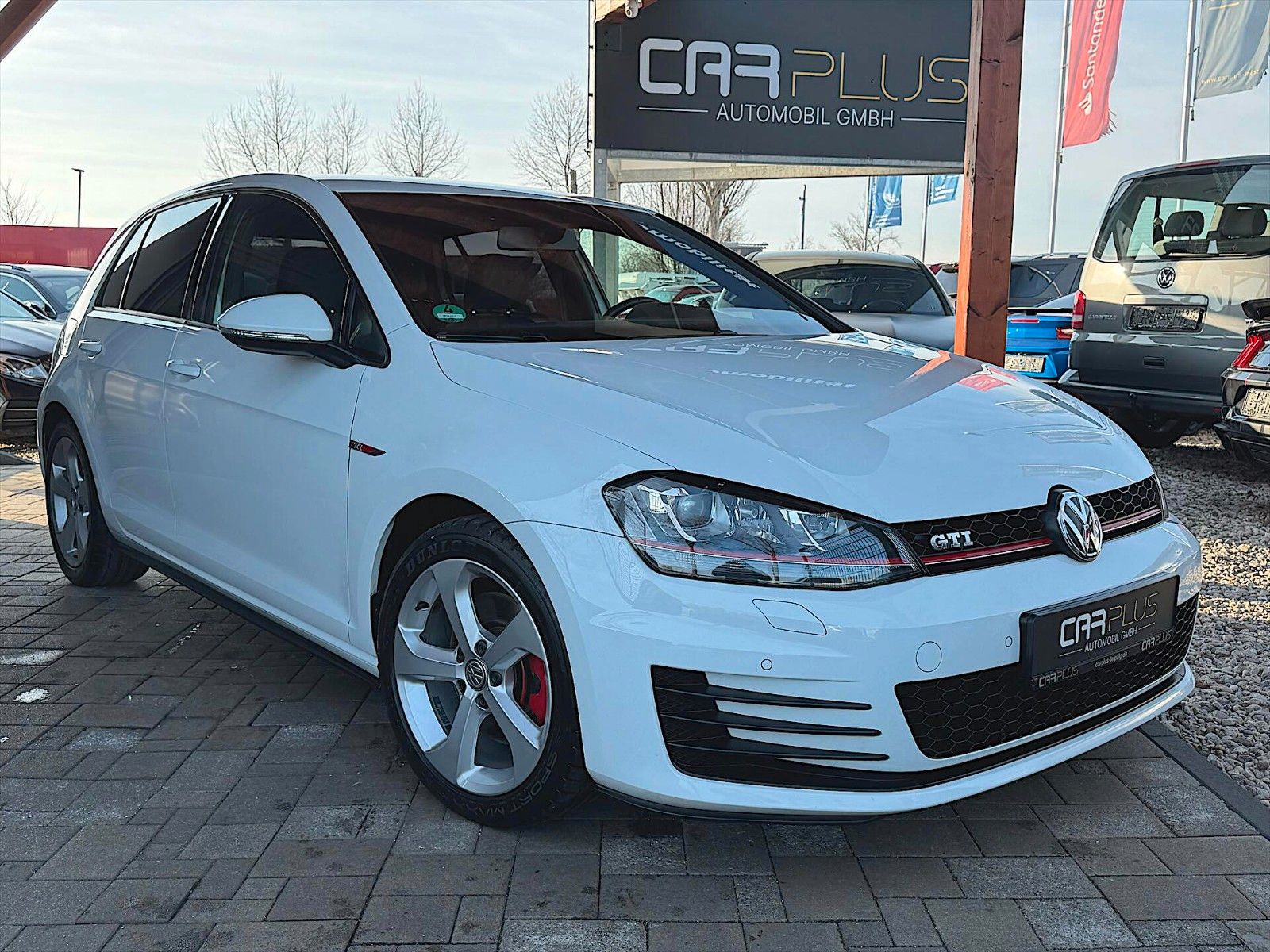 Fahrzeugabbildung Volkswagen Golf VII GTI BMT Performance *Bi-Xenon*Navi*