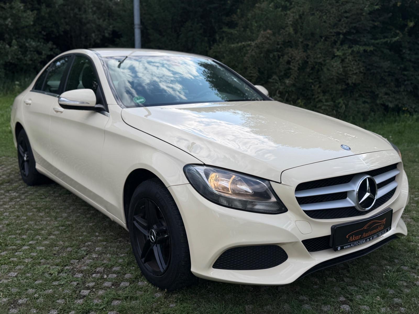 Mercedes-Benz C220d Lim. *Avantgarde *Leder *Navi *Kamera *SHZ