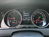 Volkswagen Golf 1.6 TDI DSG Sound Sound - Volkswagen Golf mit Diesel-Antrieb: Standheizung, Limousine, 1.6