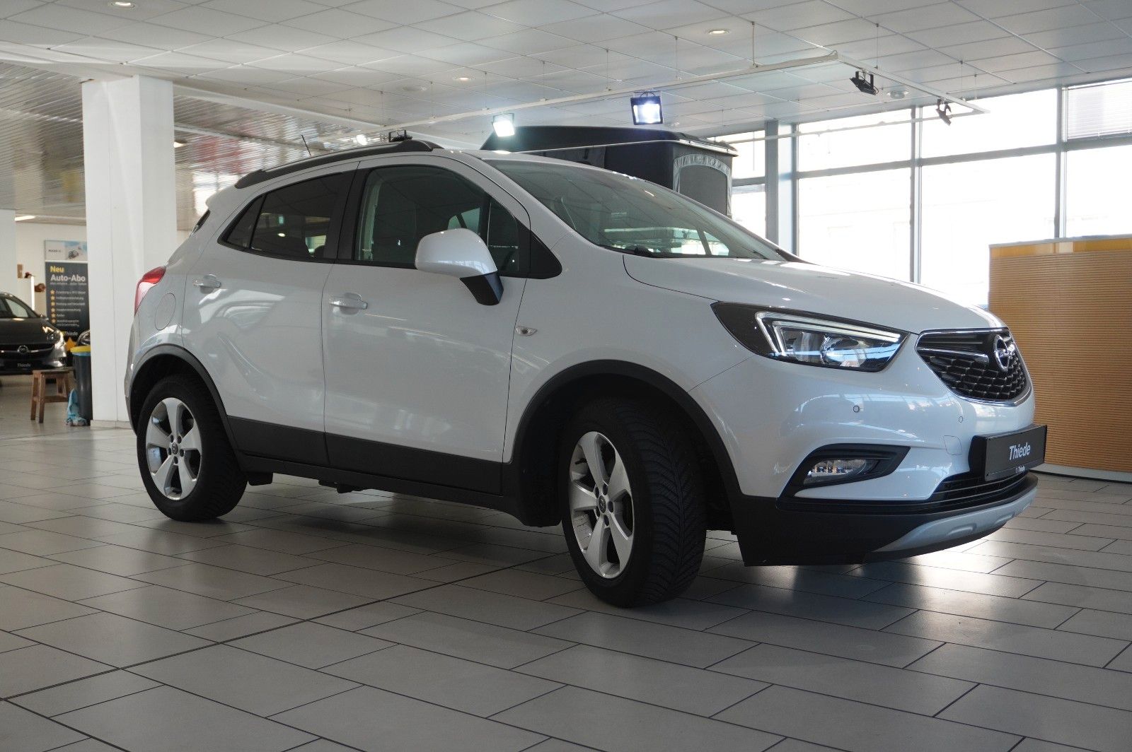 Fahrzeugabbildung Opel Mokka X 1.4 ON NAVI/LED/KAMERA/SHZ/SPORT/NEBEL