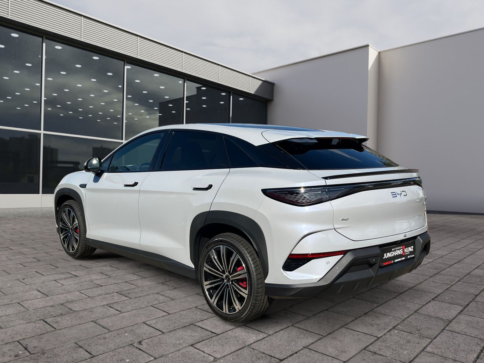 BYD SEALION 7