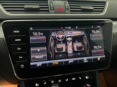 SKODA Superb Combi 2.0 / AHK / CARPLAY / LED / MEMORY SKODA Superb Combi 2.0 / AHK / CARPLAY / LED / MEMORY