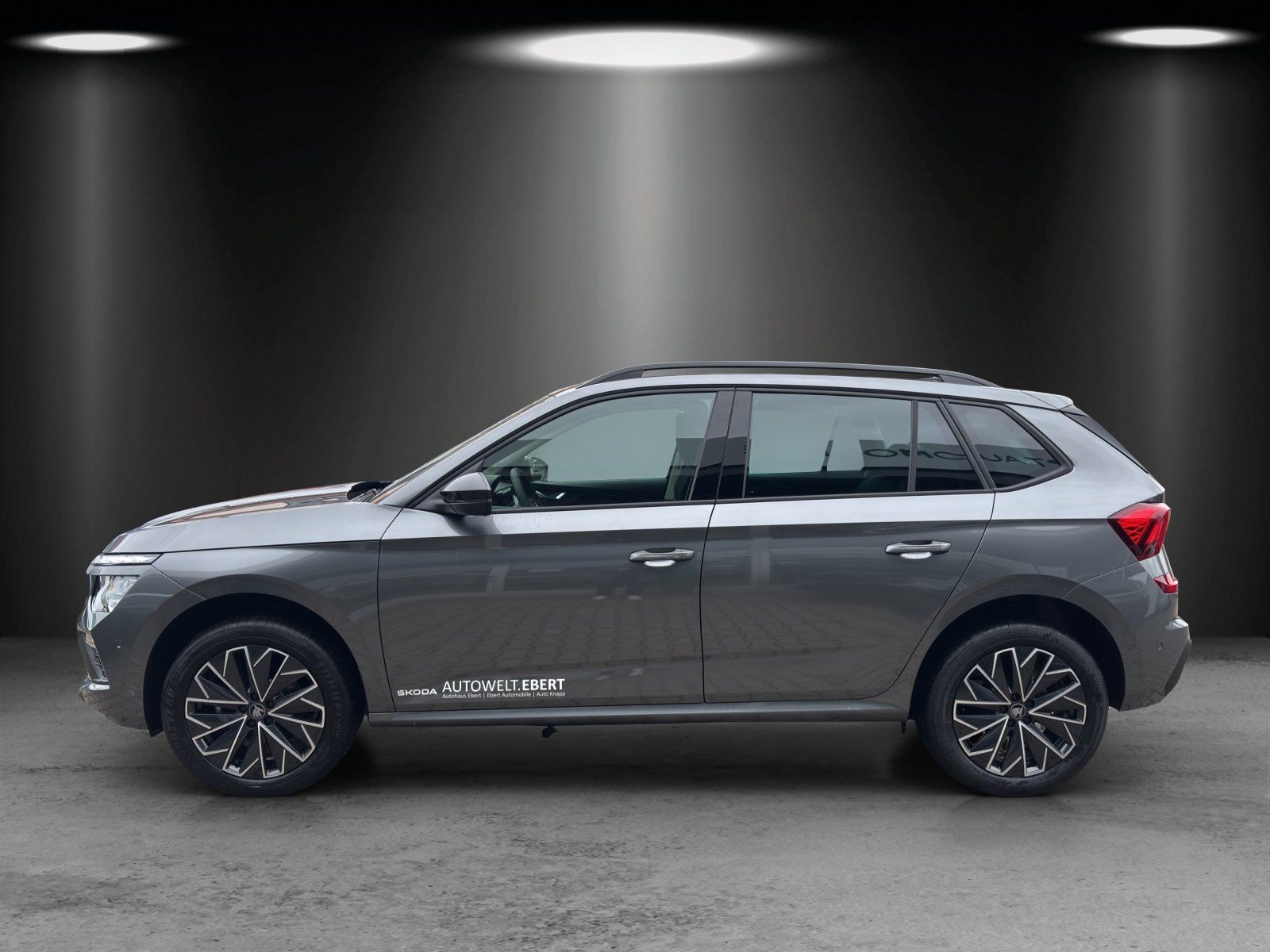 Fahrzeugabbildung SKODA Kamiq Balance 1.0 TSI DSG 5-JAHRE-GARANTIE+AHK