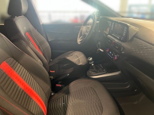 Fahrzeugabbildung Hyundai i10 N Line (MY25) 1.0 T-GDI (90 PS) 5-MT Sportpa
