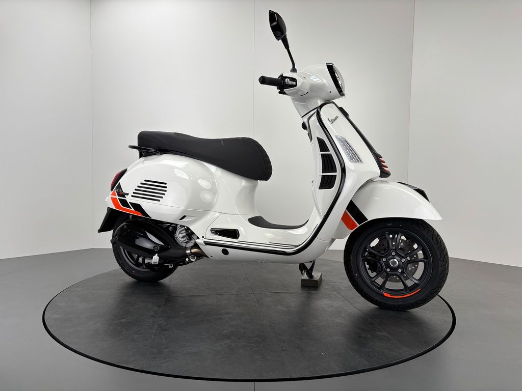 Fahrzeugabbildung Vespa GTS 310 SuperSport E5+ *NEUFAHRZEUG