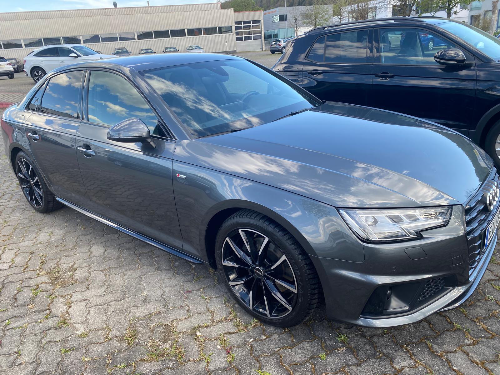 Audi A4 2.0 40 S-Line 19 " LM Felgen Kamera NAVI
