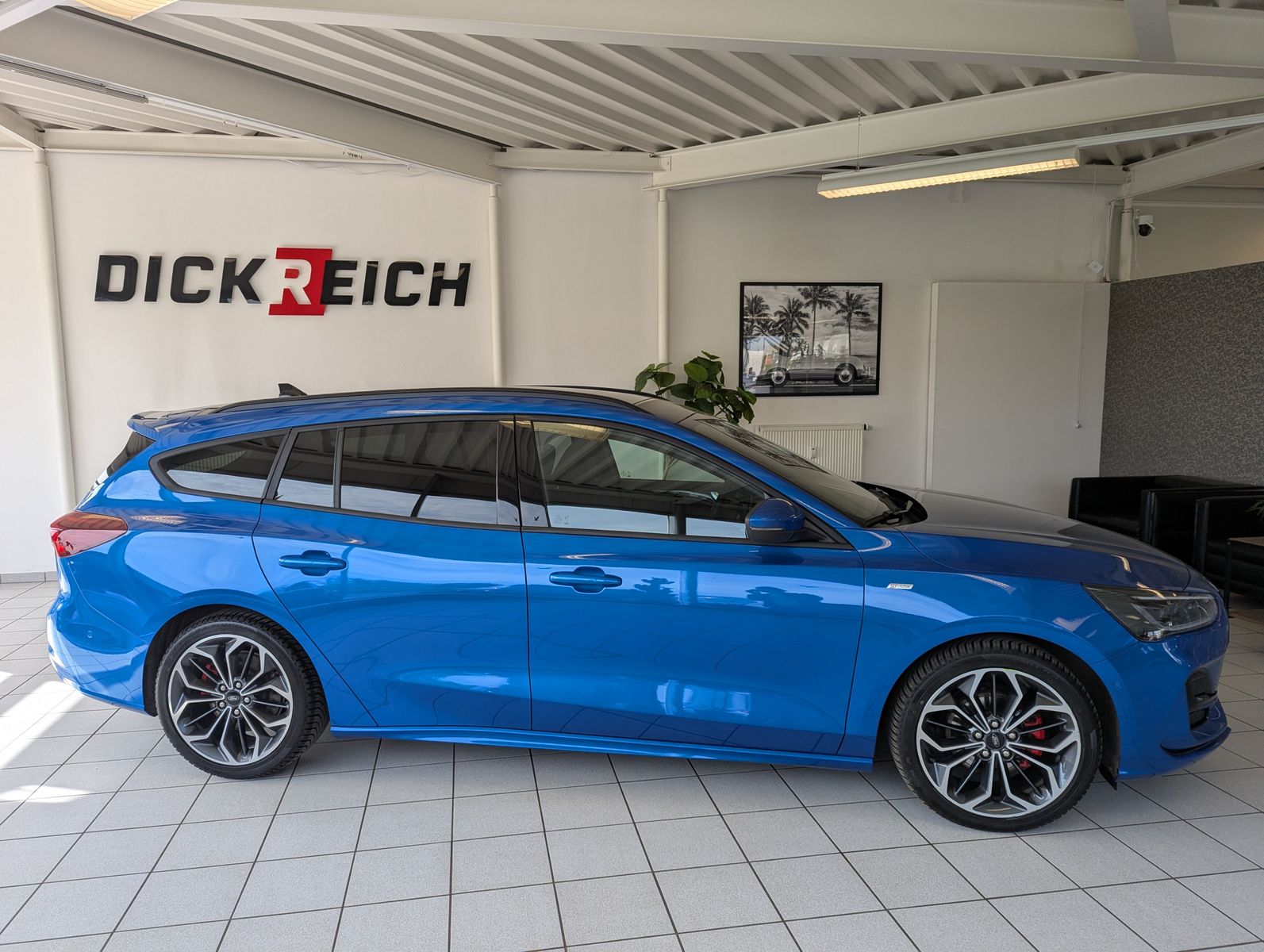 Fahrzeugabbildung Ford Focus 1.0 ST-Line X Styling Matrix B&amp;O Pano 18"