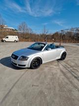 Audi TT Roadster 1.8T quattro 165 kW - - Audi aus 2000: Cabrio