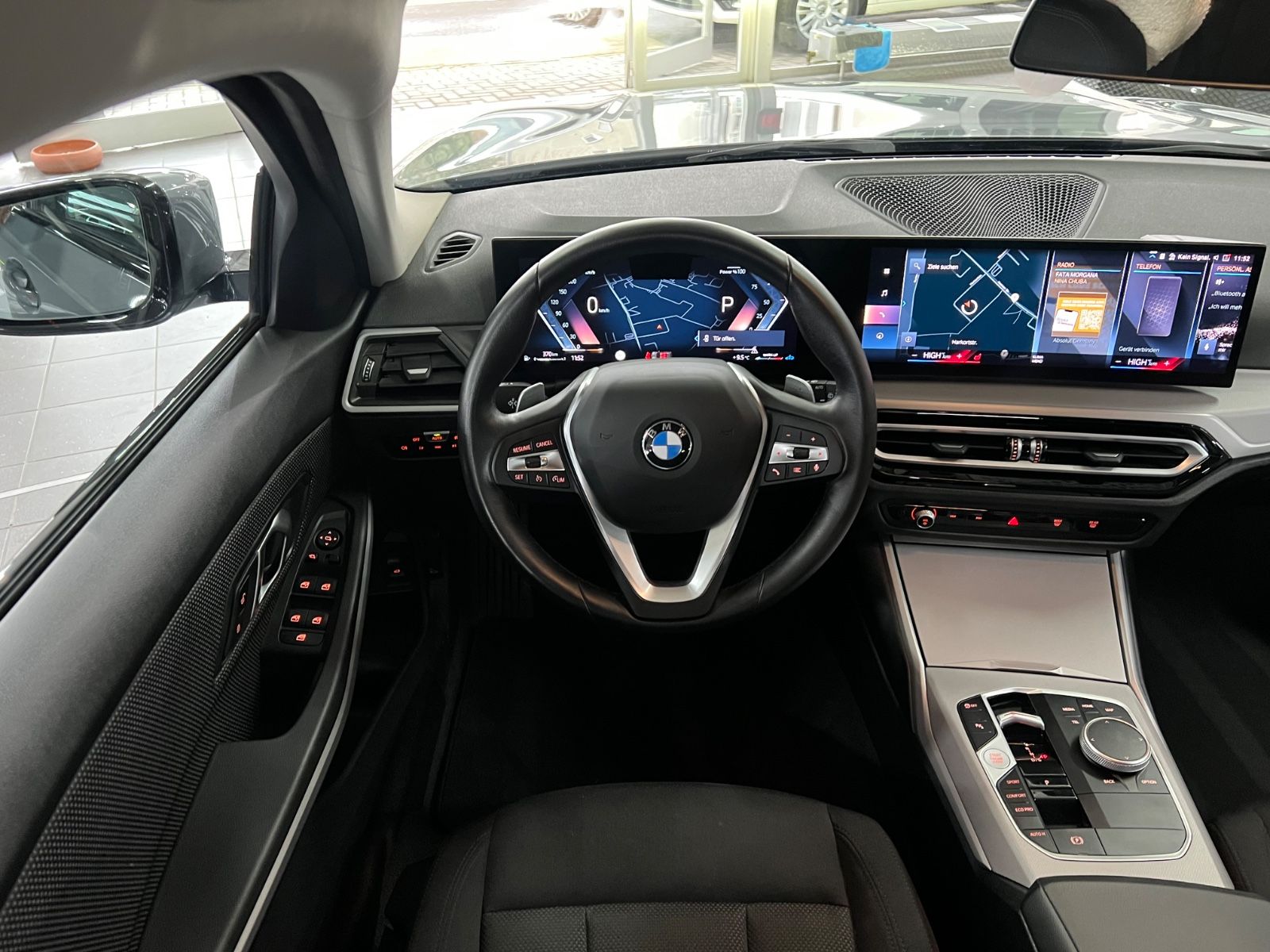 BMW 318 d Touring Curved+Driving Assistant+1 Hand foto 14