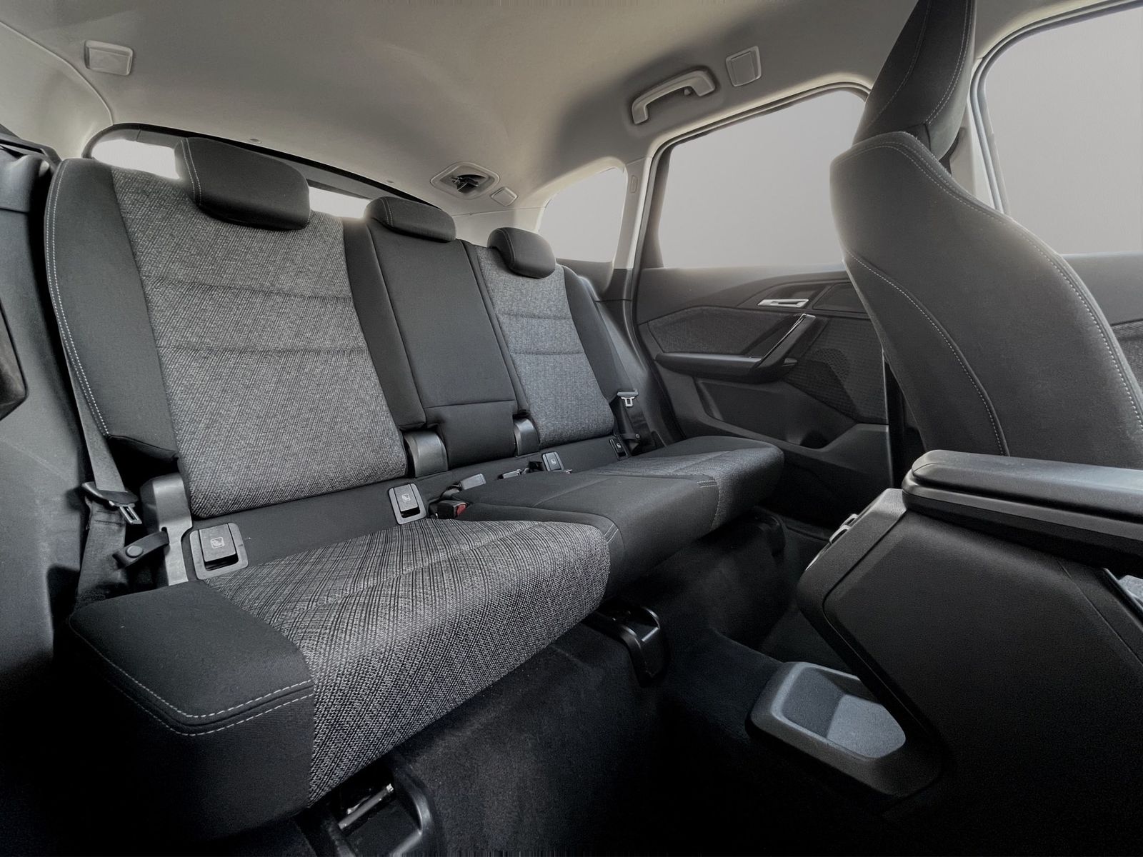 BMW X1 sDrive18d Automatik Rückfahrkamera foto 13