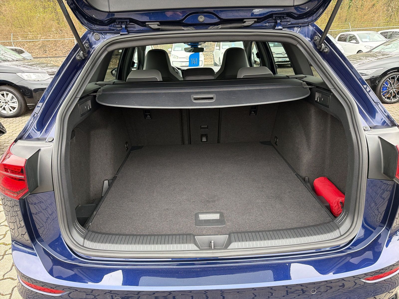 Golf Variant R-Line TDi DSG PANO Navi Matrix