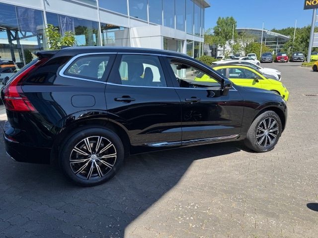 Fahrzeugabbildung Volvo XC60 Inscription AWD LEDER RFK 19"