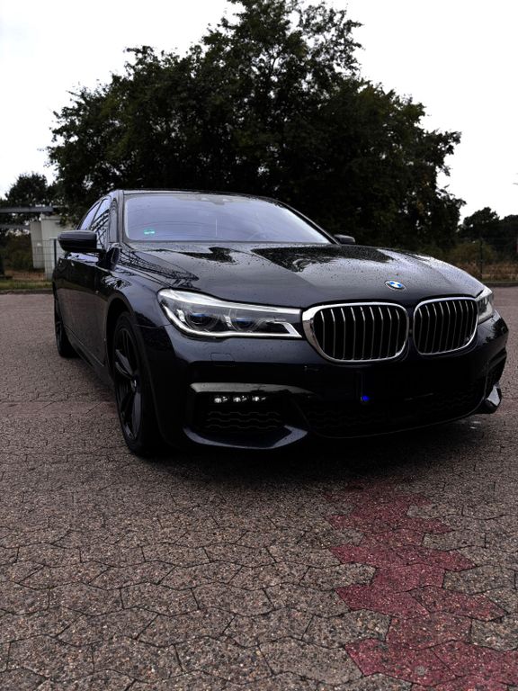 Image of BMW 750
