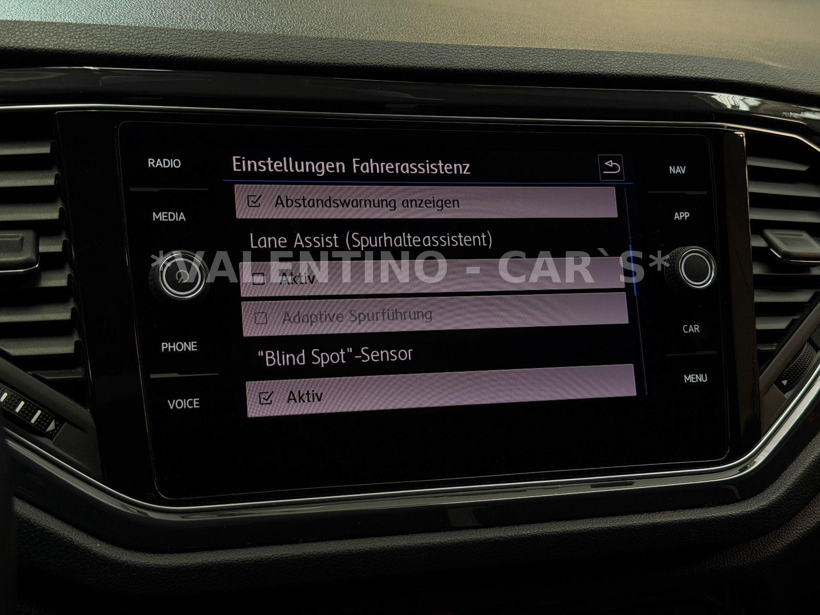 Volkswagen T-Roc Sport 4M/Standh/Pano/AHK/Virtu/Assis/Beats