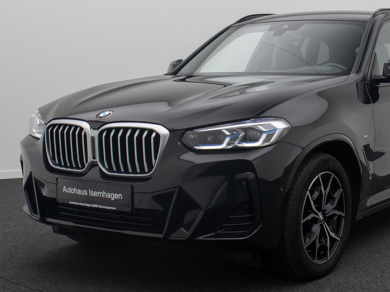 Fahrzeugabbildung BMW X3 xD30d M Sport Laser DAB Kamera HUD DisplayKey