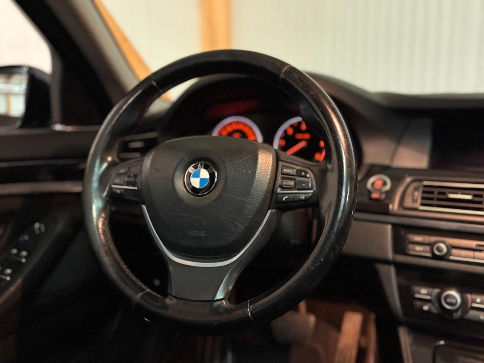 BMW 525 2011 — photo 10