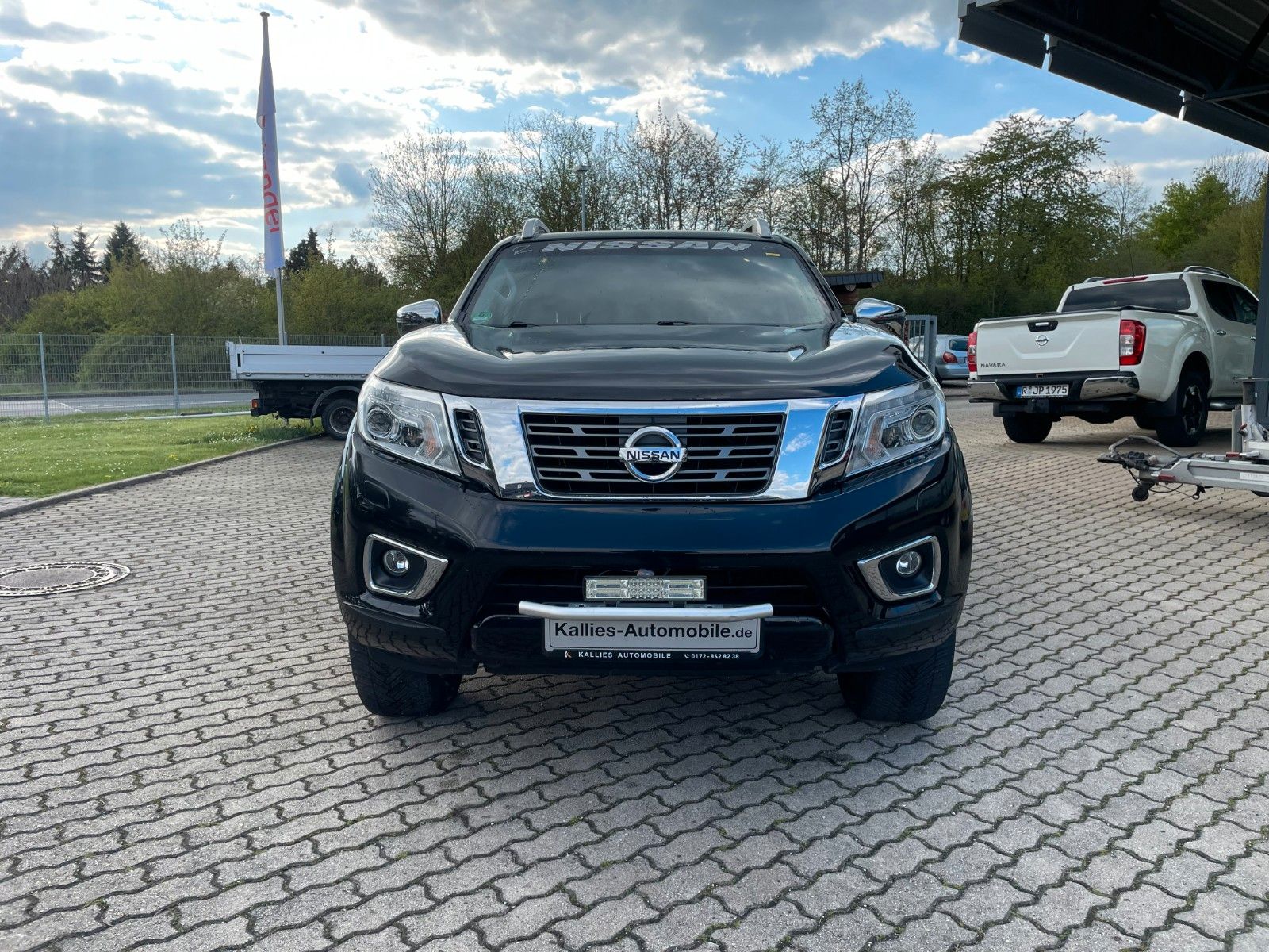 Fahrzeugabbildung Nissan Navara NP300 Tekna Double Cab 4x4