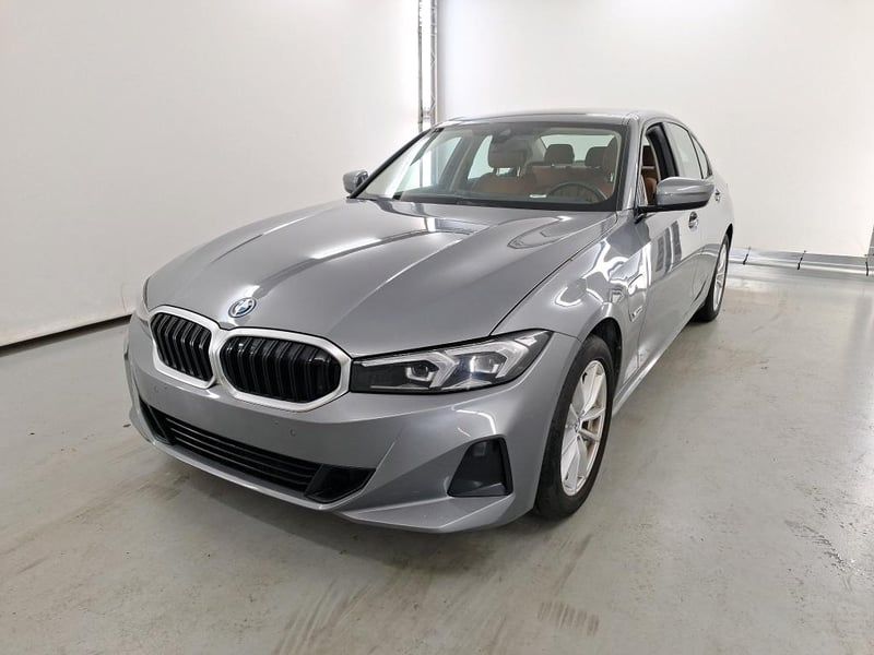 BMW 320 Facelift Aut. LED LC-Pro CarPlay Navi Klima
