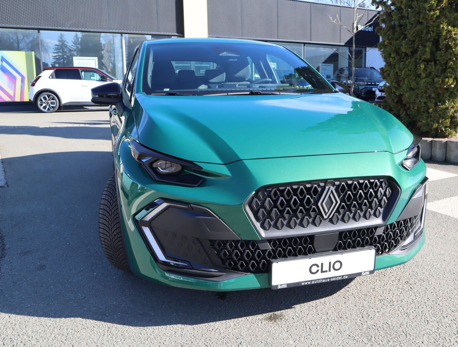 Renault Clio - Bild 8