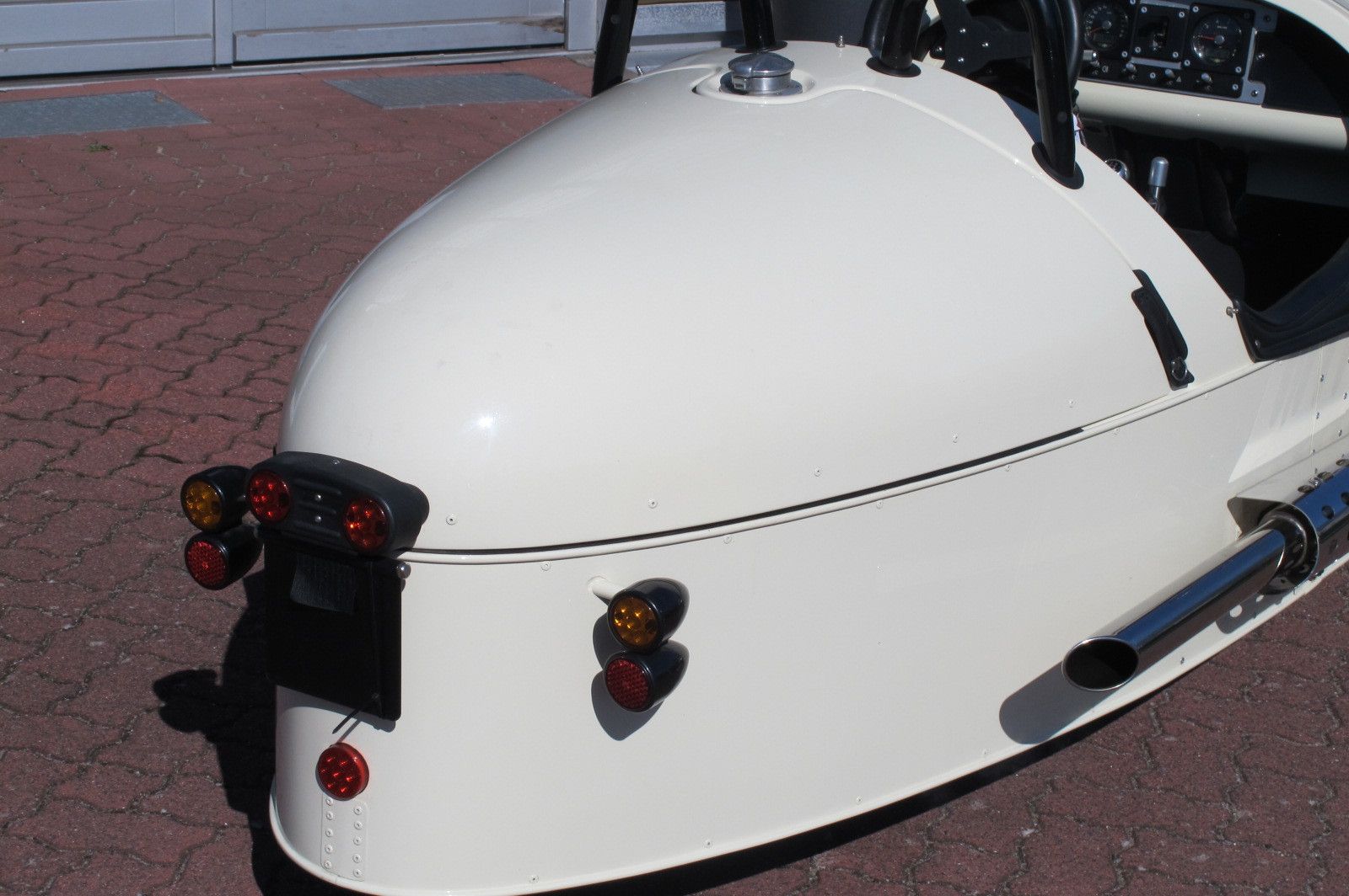 Fahrzeugabbildung Morgan 3 Wheeler Langversion bis 1,98m 1 von10 weltweit