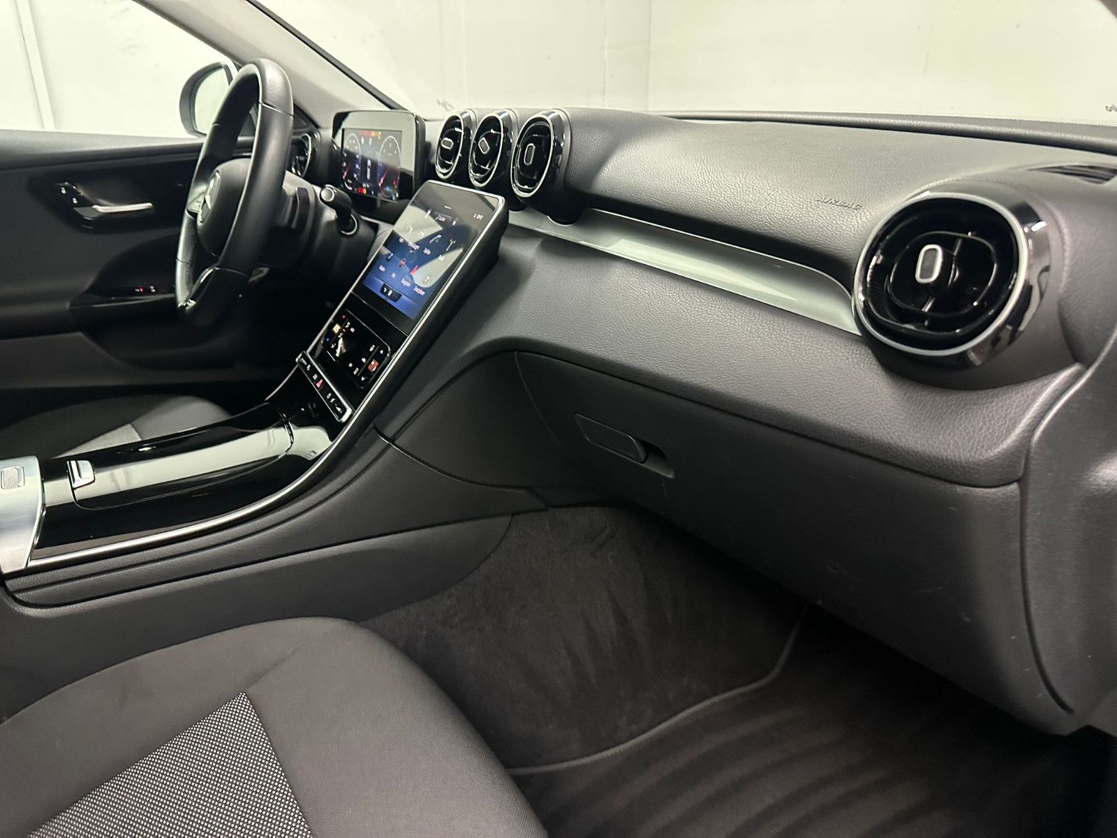 Fahrzeugabbildung Mercedes-Benz C 200 d T Autom *DISTRO*LED*NAVI*AHK*AVANTGARDE