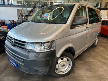 Volkswagen T5 *CAMPER*KÜCHE*BETT(aufklappbar)*ESSTISCH*AHK*