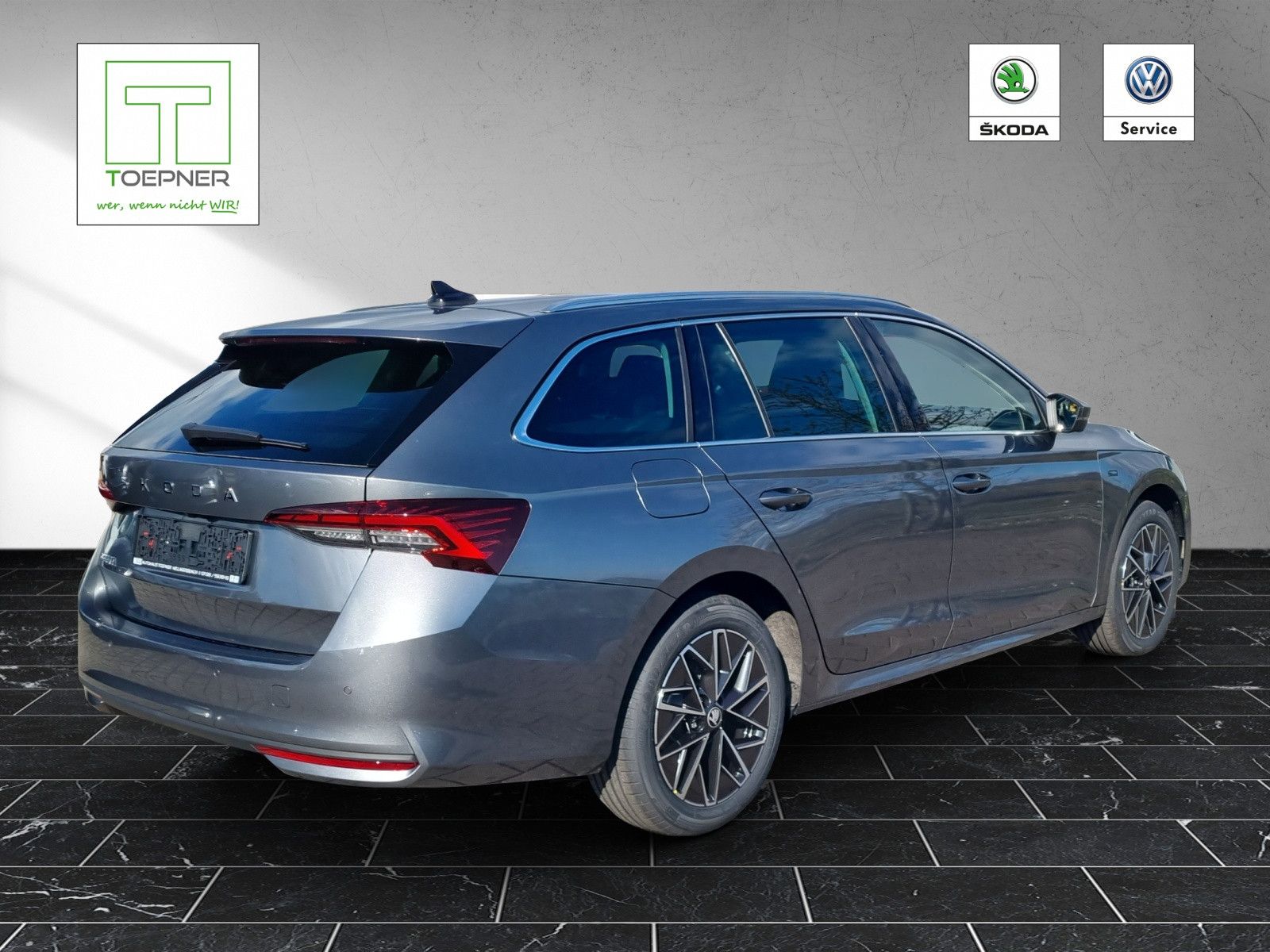 Fahrzeugabbildung SKODA Octavia Combi Tour 2.0 TDI AHK Licht&Sicht+ Win+