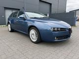 Alfa Romeo 159 Sportwagon 1.9 JTS  Distinctive TÜV NEU*NAVI - Alfa Romeo 159: Jts
