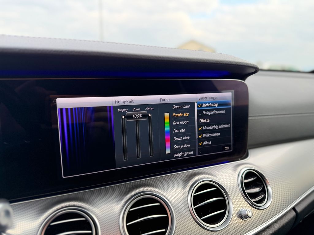 MERCEDES-BENZ E 300de T/BURMESTER/ACC/AMG/AHK/KAMERA MERCEDES-BENZ E 300de T/BURMESTER/ACC/AMG/AHK/KAMERA