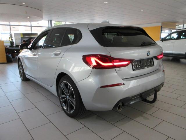BMW 118 i SportLine LED/NAVI/SHZ/PDC/AHK/STANDHZ/17"