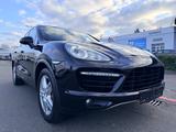 Porsche Cayenne Turbo / 1.Hand / Scheckheftgepflegt - gebrauchte Porsche Cayenne aus dem Jahr 2012